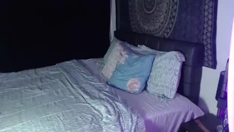 g_bella2025 online show from 01-17-26, 03:22