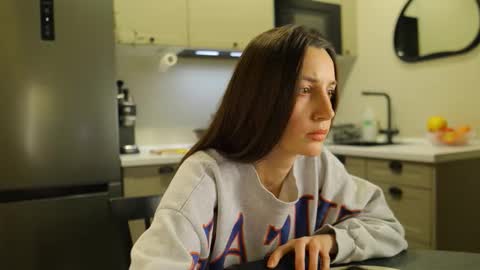 G online show from 10-24-25, 06:37