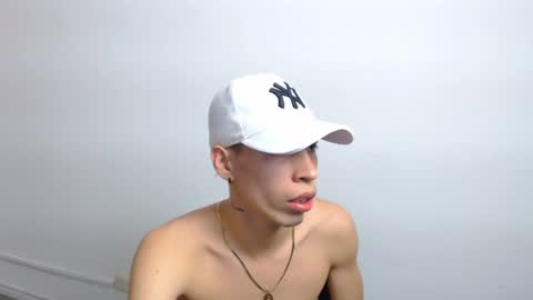 Snapshot of gaarataihen1 chatting on 01-23-25, 03:22 Gaara online show from 01-23-25, 03:22