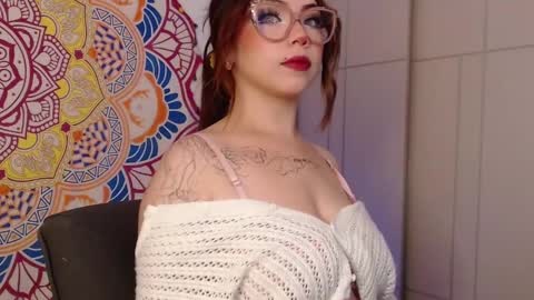    online show from 10-22-25, 11:04