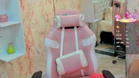 Gabbie online show from 10-10-25, 07:13
