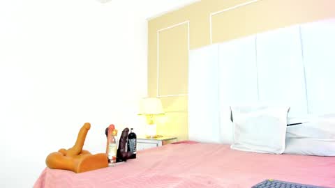 Snapshot of gabbiie_carterr chatting on 02-12-25, 12:22 Gabie online show from 02-12-25, 12:22