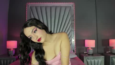 Snapshot of gabbybale chatting on 10-11-25, 11:42 Gabbybale  online show from 10-11-25, 11:42