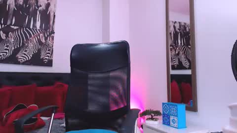 Snapshot of gabbyhills_ chatting on 01-27-25, 09:22  Gabby  online show from 01-27-25, 09:22