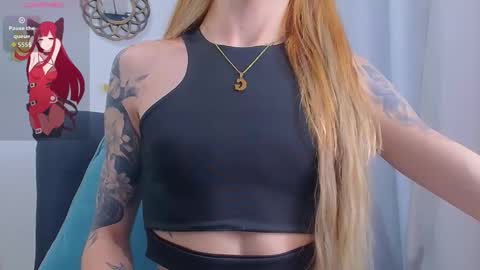 Snapshot of gabbyhills_ chatting on 09-20-25, 12:22  Gabby  online show from 09-20-25, 12:22