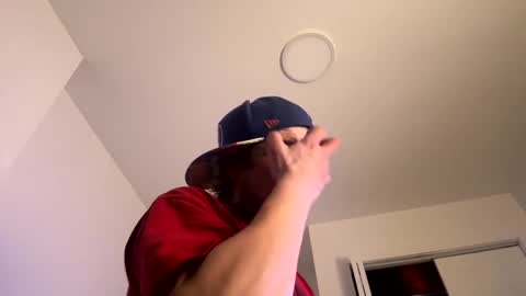 yeeah online show from 02-18-25, 07:32