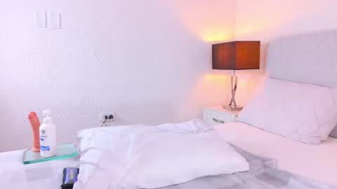 Snapshot of gabi_w chatting on 10-23-25, 03:50 gabi_w online show from 10-23-25, 03:50