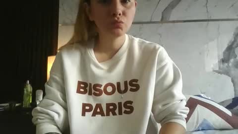 Snapshot of gabriela_miller_2 chatting on 01-09-26, 05:37 Gabriela Miller online show from 01-09-26, 05:37