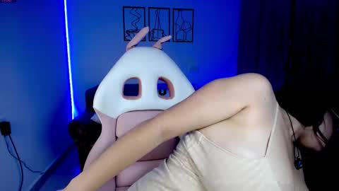 Gabriela online show from 11-12-25, 02:06