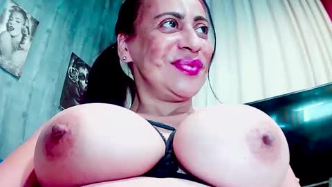 Gabriella Lopez online show from 03-04-25, 05:56