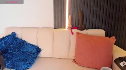 gabrielaa_miller_ online show from 09-18-25, 08:00