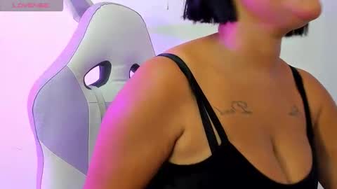 gabrielaa_miller_ online show from 10-16-25, 07:37