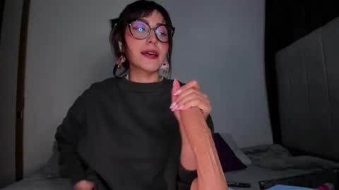 Snapshot of gabrielladurandd chatting on 12-31-24, 01:47 Gaby online show from 12-31-24, 01:47