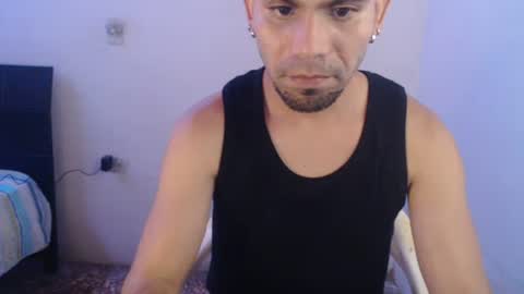 Snapshot of gabrielle_ramirez chatting on 01-03-25, 12:33 Gabriel online show from 01-03-25, 12:33