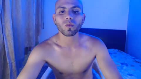 Snapshot of gabrielle_ramirez chatting on 01-18-25, 12:35 Gabriel online show from 01-18-25, 12:35