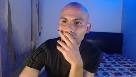 Snapshot of gabrielle_ramirez chatting on 02-13-25, 12:46 Gabriel online show from 02-13-25, 12:46