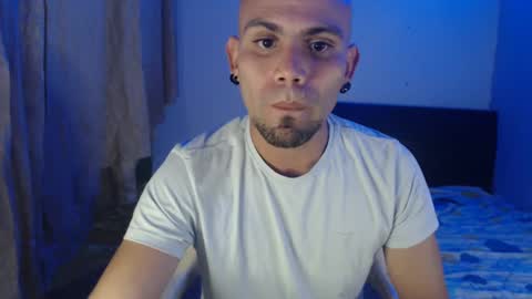 Snapshot of gabrielle_ramirez chatting on 02-15-25, 11:36 Gabriel online show from 02-15-25, 11:36