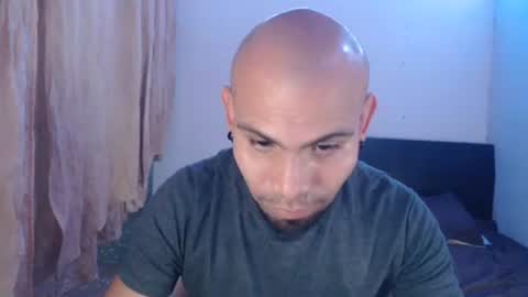 Snapshot of gabrielle_ramirez chatting on 03-01-25, 10:53 Gabriel online show from 03-01-25, 10:53