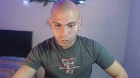 Snapshot of gabrielle_ramirez chatting on 09-12-25, 12:00 Gabriel online show from 09-12-25, 12:00