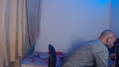 Snapshot of gabrielle_ramirez chatting on 10-06-25, 10:51 Gabriel online show from 10-06-25, 10:51