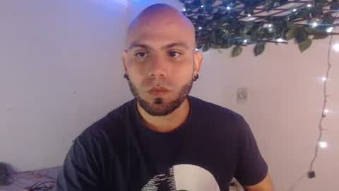 Snapshot of gabrielle_ramirez chatting on 10-13-25, 05:57 Gabriel online show from 10-13-25, 05:57