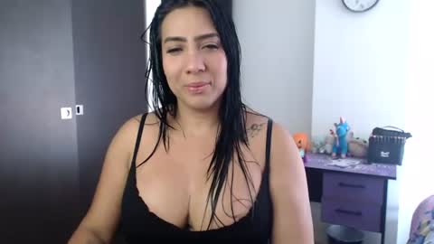 Snapshot of gaby_bluexx chatting on 07-07-26, 03:38 Gaby Blue online show from 07-07-26, 03:38