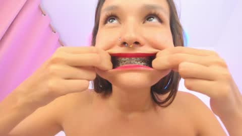 Snapshot of gaby_foox chatting on 02-26-25, 09:10 gaby online show from 02-26-25, 09:10