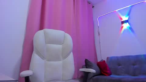 Snapshot of gaby_foox chatting on 10-06-25, 01:52 gaby online show from 10-06-25, 01:52