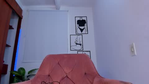 Snapshot of gaby_girl chatting on 01-12-26, 07:41 online show from 01-12-26, 07:41