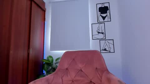 Snapshot of gaby_girl chatting on 01-14-26, 09:31 online show from 01-14-26, 09:31