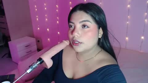 Snapshot of gaby_hot25 chatting on 12-20-24, 10:38 gaby online show from 12-20-24, 10:38