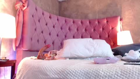 Gaby online show from 01-29-25, 01:58