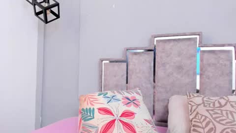 gabyyjones online show from 02-15-25, 11:39