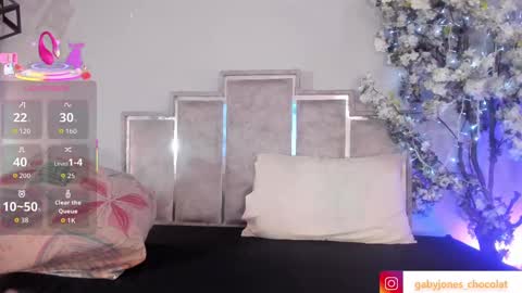 gabyyjones online show from 10-27-25, 11:36