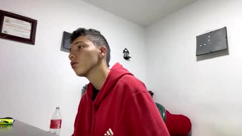 gadiel_sex online show from 04-18-26, 08:40
