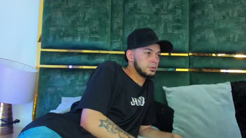 Gael  Coral some hot latinos online show from 11-30-25, 02:10