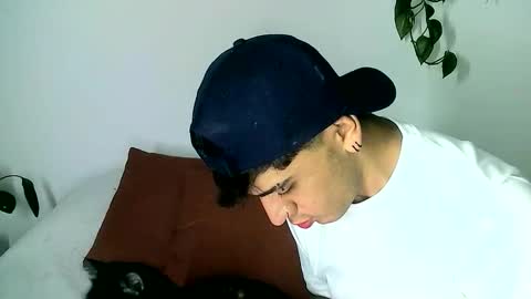 Snapshot of gaelgarcia07 chatting on 02-17-26, 03:58 Gael Garca online show from 02-17-26, 03:58