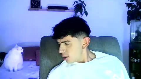 Snapshot of gaelgarcia07 chatting on 02-28-26, 04:13 Gael Garca online show from 02-28-26, 04:13