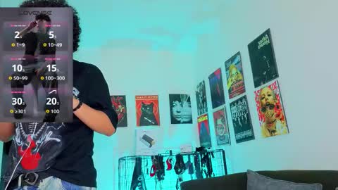 Gael Conner online show from 11-11-25, 01:49