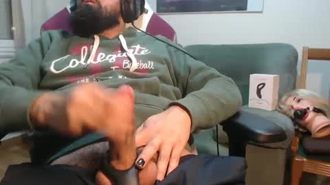 Snapshot of gag0nmyc0ck chatting on 12-21-24, 01:26 your master online show from 12-21-24, 01:26