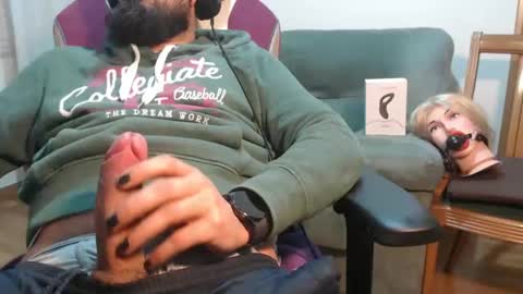 Snapshot of gag0nmyc0ck chatting on 12-27-24, 02:54 your master online show from 12-27-24, 02:54