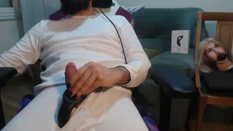 Snapshot of gag0nmyc0ck chatting on 01-24-25, 02:49 your master online show from 01-24-25, 02:49