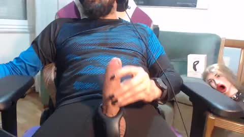 Snapshot of gag0nmyc0ck chatting on 02-01-25, 04:03 your master online show from 02-01-25, 04:03