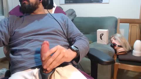 Snapshot of gag0nmyc0ck chatting on 02-09-25, 10:32 your master online show from 02-09-25, 10:32