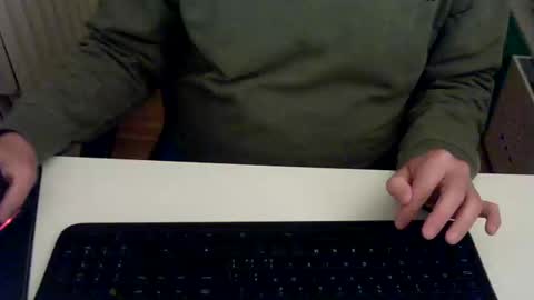 Snapshot of gagjno chatting on 01-12-25, 09:29 gagjno online show from 01-12-25, 09:29