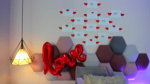 Snapshot of gahiabelucci chatting on 02-14-26, 12:13 GahiaBelucci online show from 02-14-26, 12:13