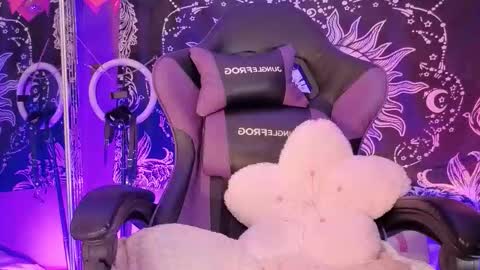 Snapshot of gaia_gatex chatting on 02-17-26, 12:45 Gaia online show from 02-17-26, 12:45