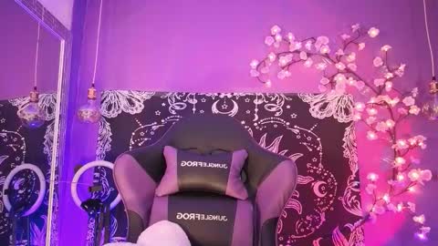 Snapshot of gaia_gatex chatting on 02-26-26, 01:10 Gaia online show from 02-26-26, 01:10