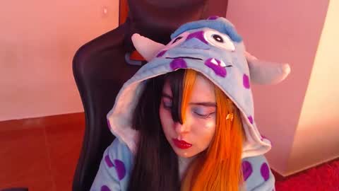 Kate 3 online show from 02-19-26, 09:22