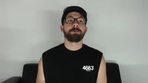 Snapshot of galit_g chatting on 11-03-25, 10:53 Gari online show from 11-03-25, 10:53